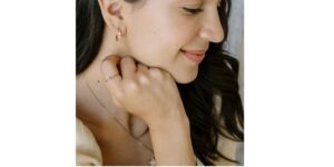 Styling Tips for Mixing and Matching Women’s Dainty Jewelry