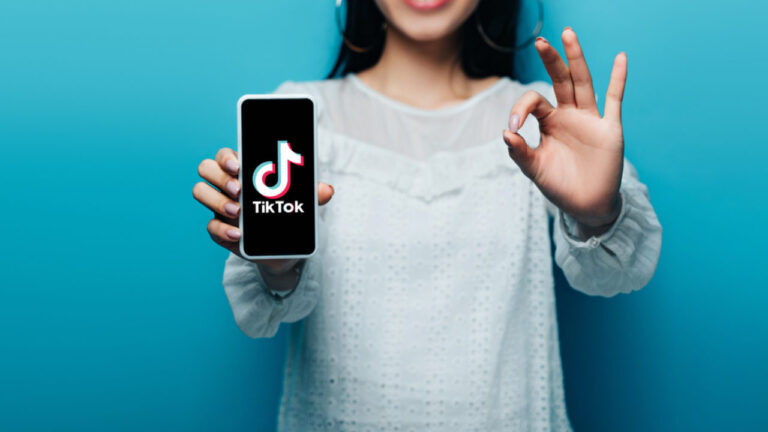 Benefits And Inconveniences Of Tik Tok On Youngsters' Emotional Well-Being