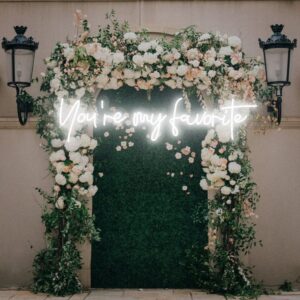 Add Flair to Your Wedding With a Neon Sign
